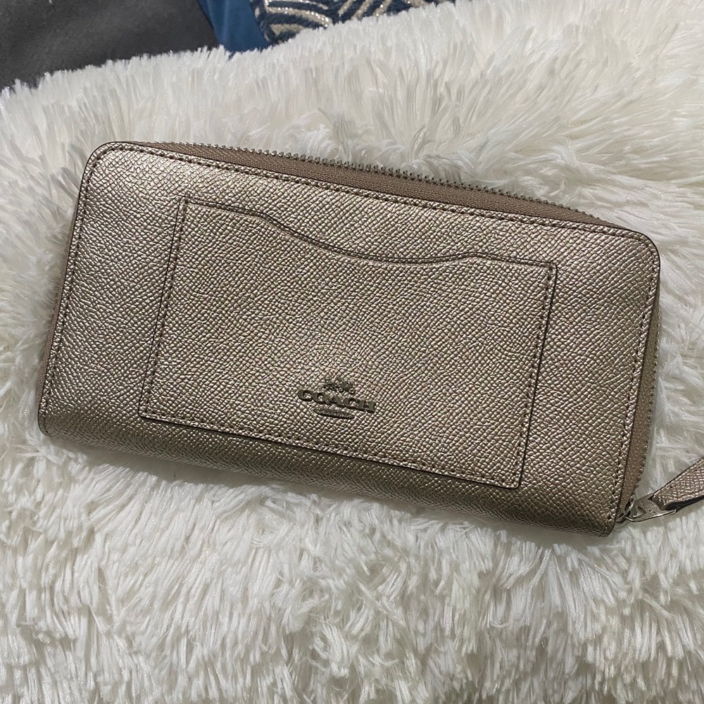 Women’s Gold Coach Wallet